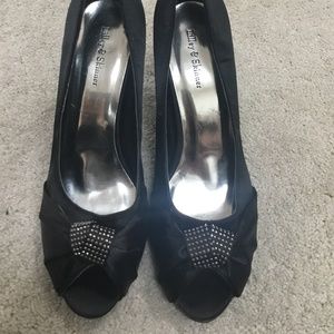 Lilley & Skinner Black Open Toe Heels Dress Shoes  size 9 Satin Material